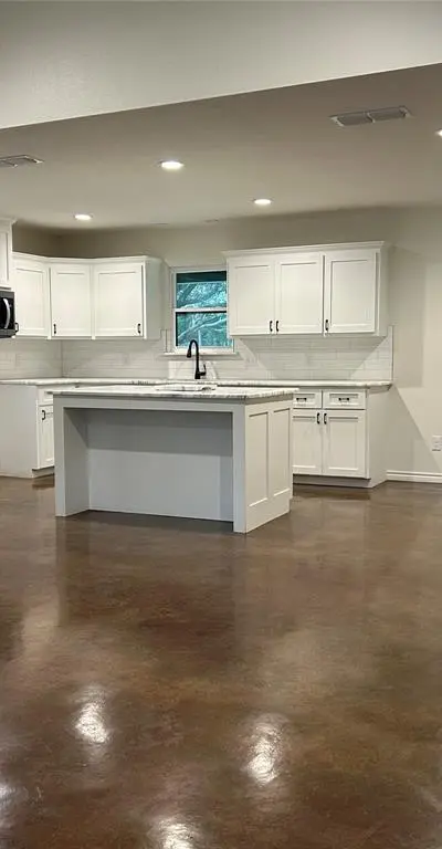 405 S 6th Street, Grandview TX 76050 - Photo 4