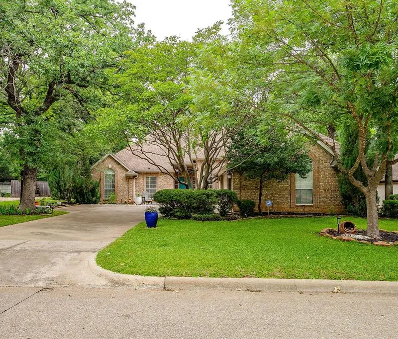 2024 Spinnaker Lane, Azle TX 76020