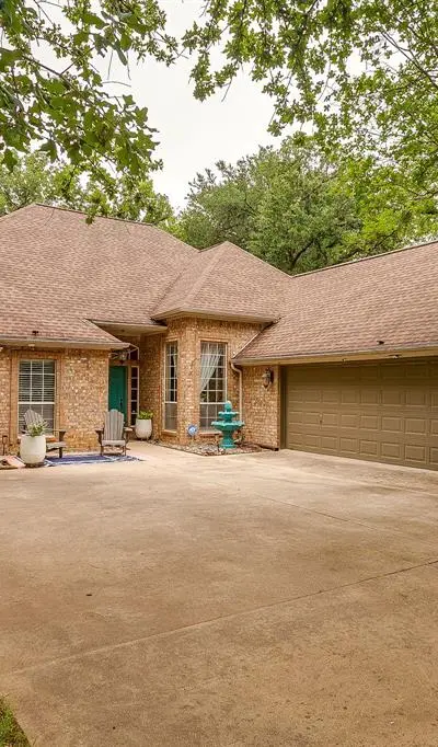 2024 Spinnaker Lane, Azle TX 76020 - Photo 3