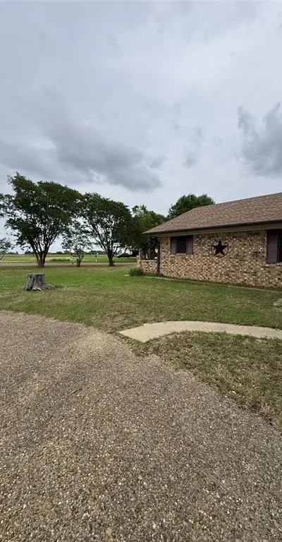 636 E Kempner Street, Mabank TX 75147 - Photo 3