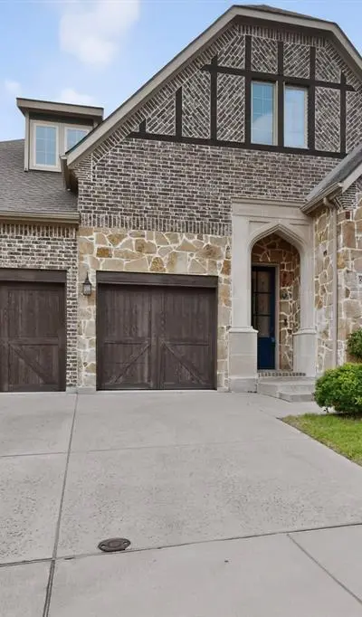 5901 The Esplanade Drive, McKinney TX 75070 - Photo 2