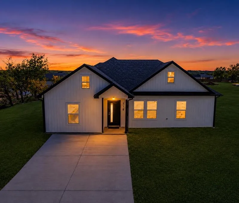 120 Brookview Drive, Bridgeport TX 76426