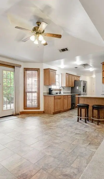 115 Idle Creek Court, DeSoto TX 75115 - Photo 5