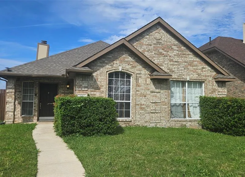 1834 Cool Springs Drive, Mesquite TX 75181
