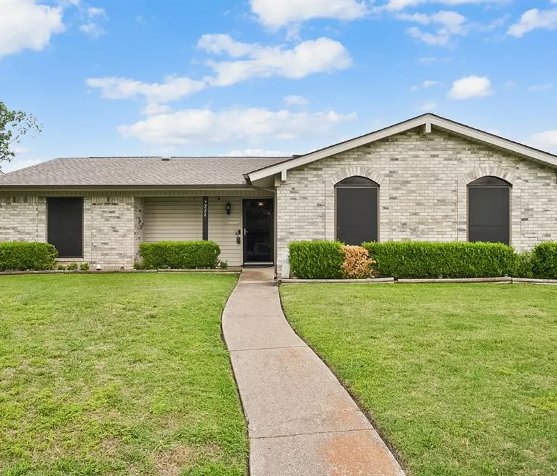 3224 Rockne Lane, Mesquite TX 75150