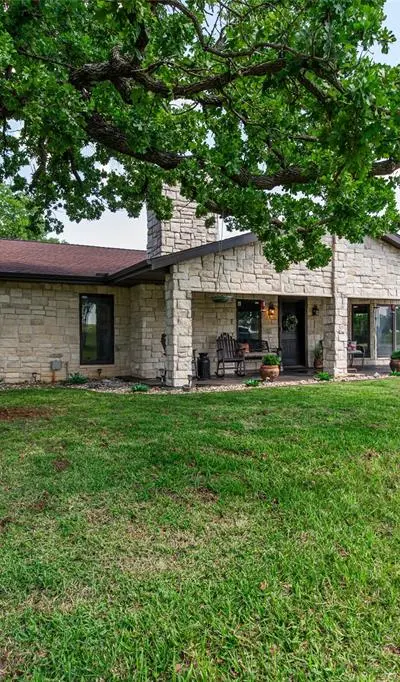 2043 Huddleston Road, Sunset TX 76270