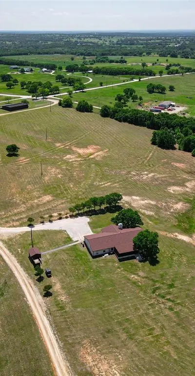 2043 Huddleston Road, Sunset TX 76270 - Photo 3