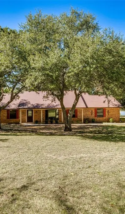 5547 Woodland Hills Drive, Denton TX 76208 - Photo 4