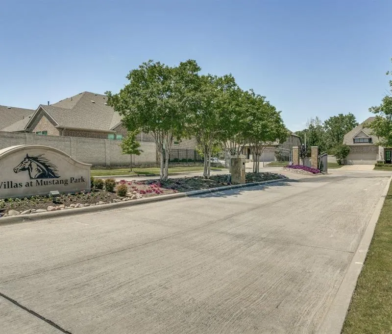 7906 Gulfstream Lane, Irving TX 75063