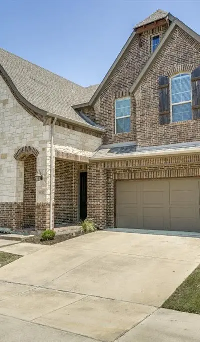 7906 Gulfstream Lane, Irving TX 75063 - Photo 3