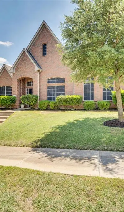 900 Ginger Trail, DeSoto TX 75115 - Photo 2