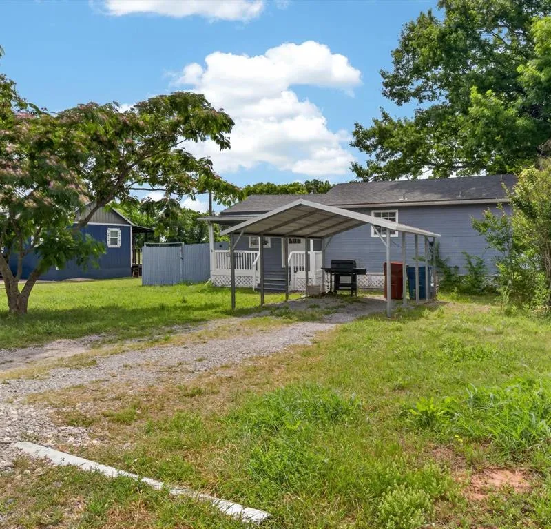 225 Cobb Avenue, Van Alstyne TX 75495