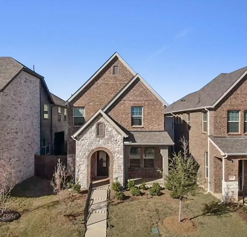 2745 Acadia Drive, Corinth TX 76210
