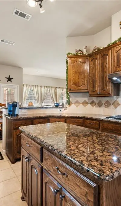 4819 King Harbor Court, Grand Prairie TX 75052 - Photo 5