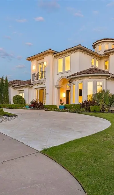1013 Excalibur Boulevard, Lewisville TX 75056 - Photo 4