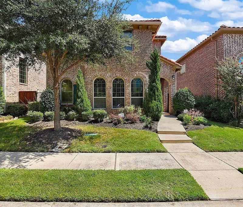 7016 Nueces Drive, Irving TX 75039