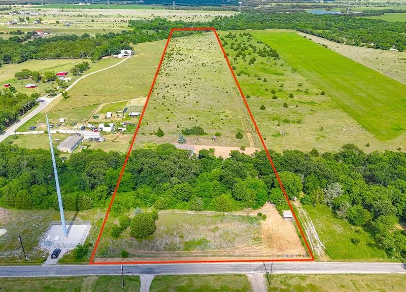 1612 Wilson Road, Waxahachie TX 75165