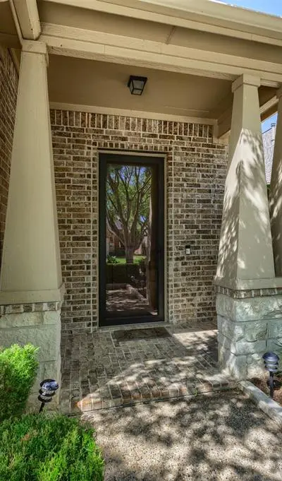 9412 Deerhurst Place, McKinney TX 75072 - Photo 2