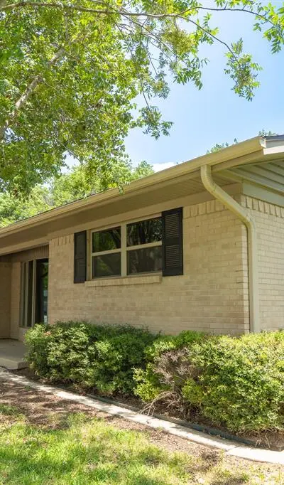 308 Willow Way, Gainesville TX 76240 - Photo 2