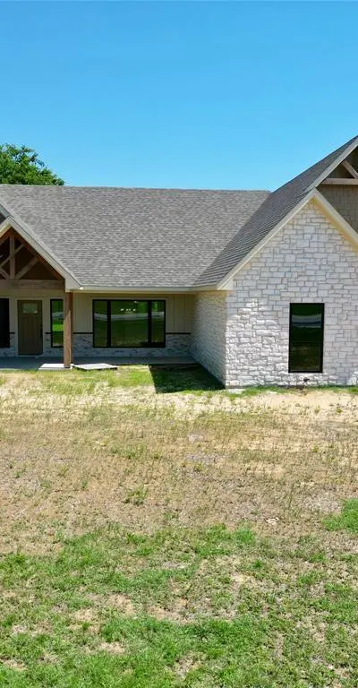 5040 Farm Road 195, Paris TX 75462