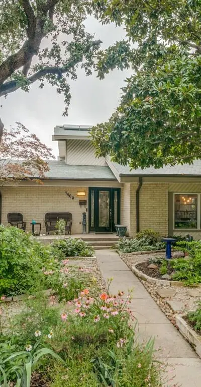 1409 Forestglen Drive, Lewisville TX 75067