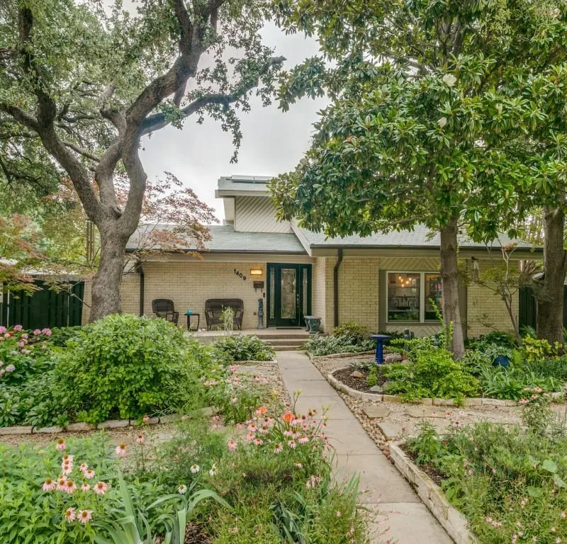 1409 Forestglen Drive, Lewisville TX 75067
