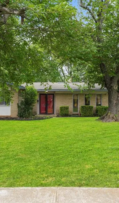 613 Misty Glen Drive, DeSoto TX 75115