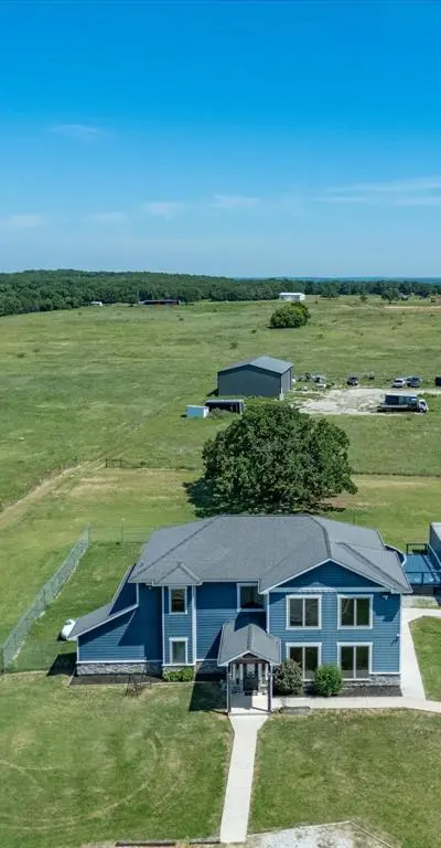 1184 County Road 1785, Sunset TX 76270