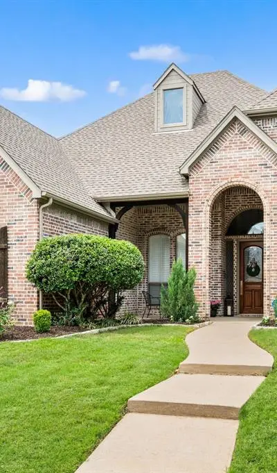 7913 Chaddington Drive, North Richland Hills TX 76182 - Photo 2