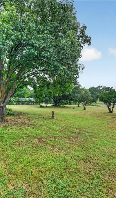 137 Tamarron Drive, Lakeside TX 76135 - Photo 2