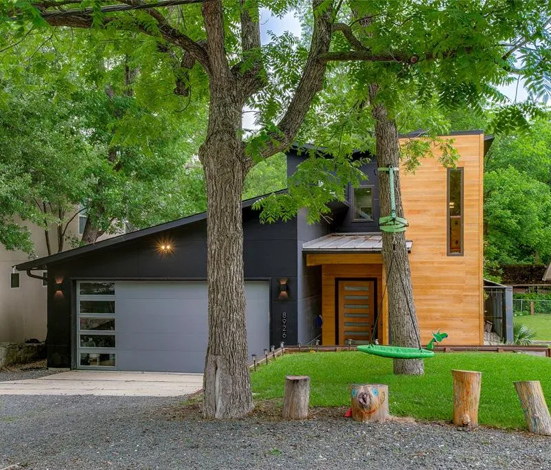 8926 Groveland Drive, Dallas TX 75218