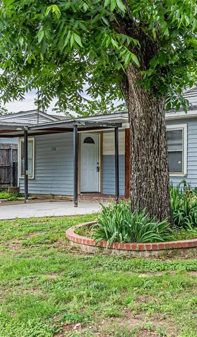 1108 Sharondale Street, Fort Worth TX 76115 - Photo 4
