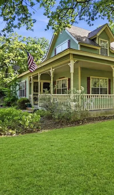 1000 Barry Lane, Cleburne TX 76031