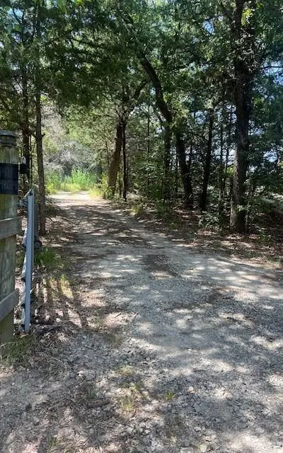 17754 C. R.  4052, Kemp TX 75143