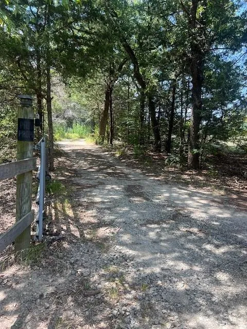 17754 C. R.  4052, Kemp TX 75143
