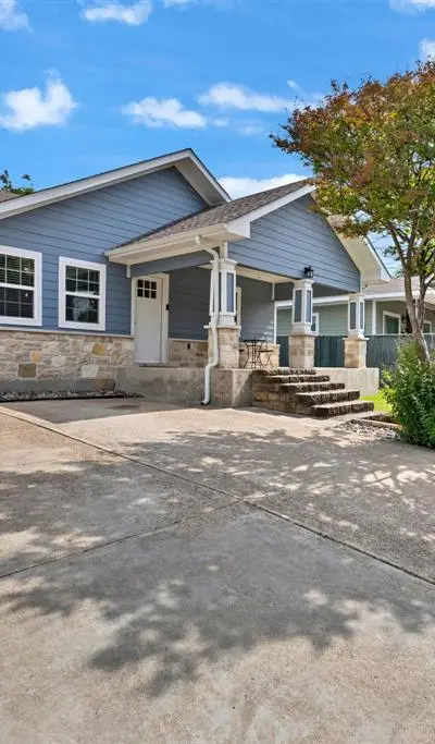 813 Brooks Avenue, Dallas TX 75208