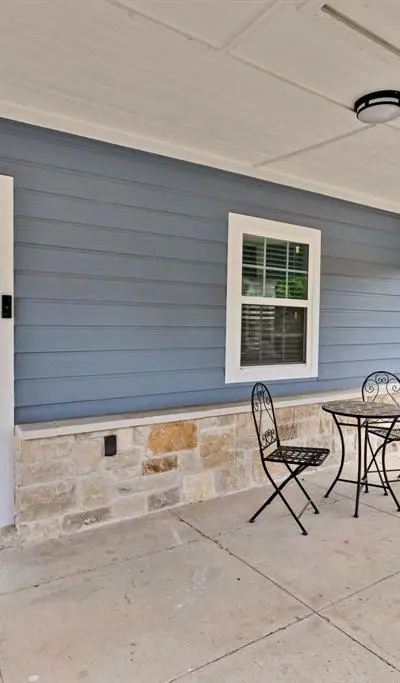 813 Brooks Avenue, Dallas TX 75208 - Photo 5