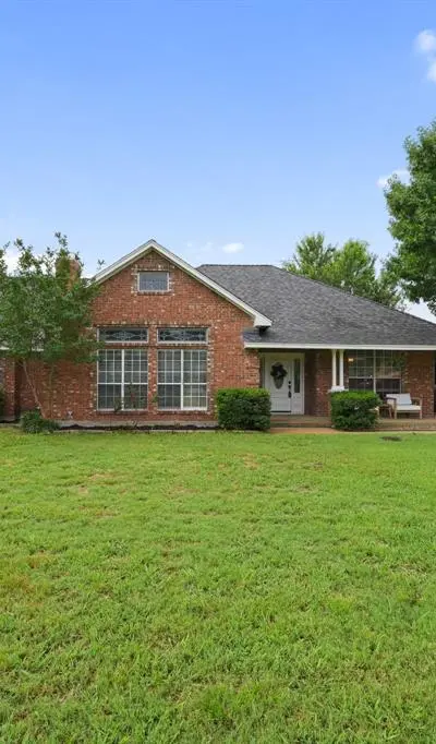 302 Thorntree Drive, Ovilla TX 75154