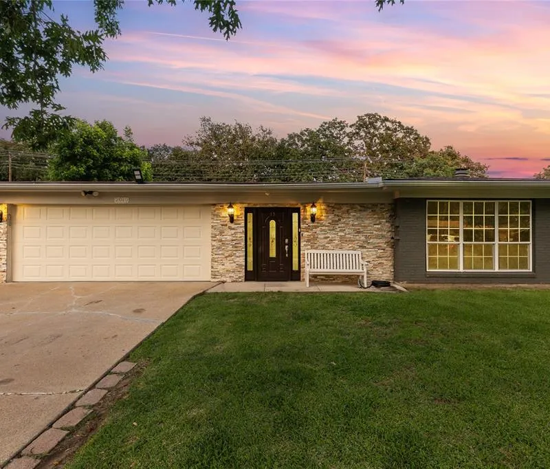 2010 William Brewster Street, Irving TX 75061