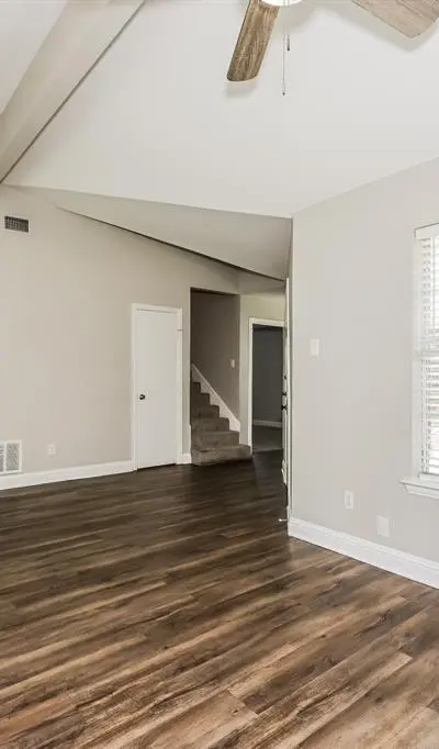 10522 Woodleaf Drive, Dallas TX 75227 - Photo 4