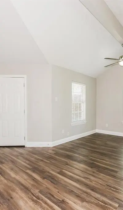 10522 Woodleaf Drive, Dallas TX 75227 - Photo 5