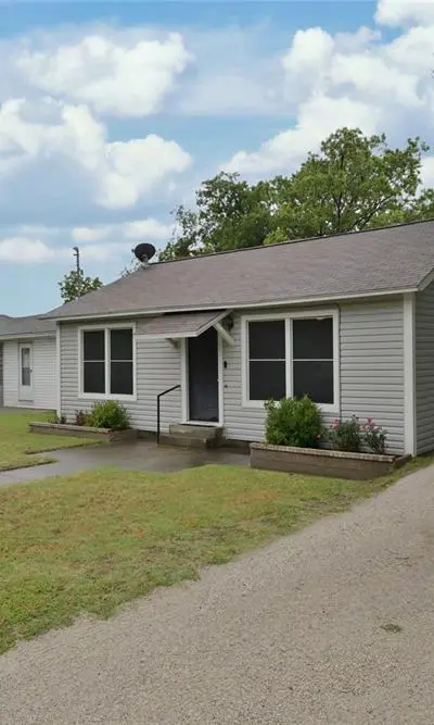 2021 Denison Street, Denton TX 76201