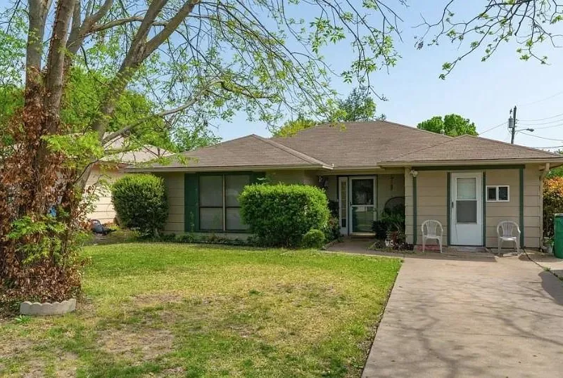 3135 Maple Avenue, Greenville TX 75402
