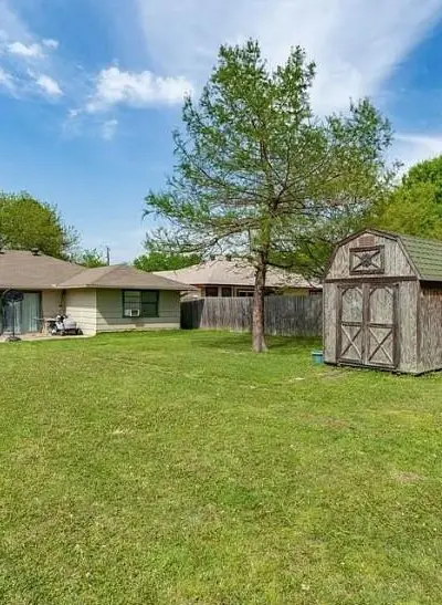 3135 Maple Avenue, Greenville TX 75402 - Photo 2