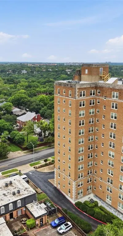 2306 Park Place Avenue # 10B, Fort Worth TX 76110 - Photo 2