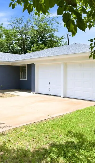 504 S Colonial Drive, Cleburne TX 76033 - Photo 5