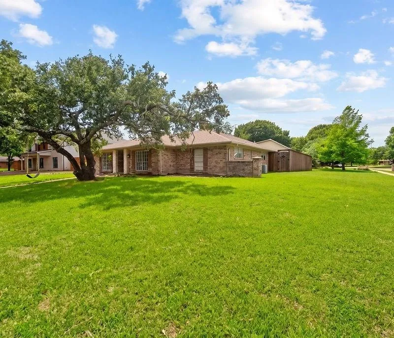 3107 Canyon Creek Drive, Richardson TX 75080