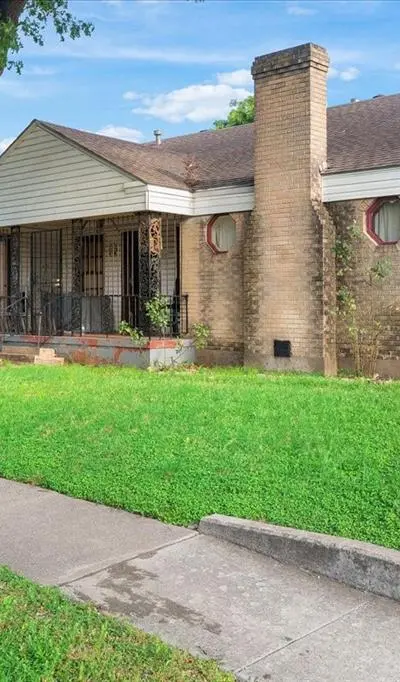 1718 S Marsalis Avenue, Dallas TX 75216