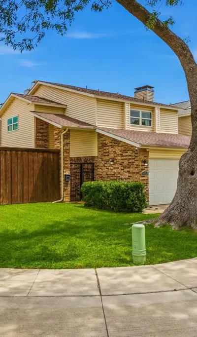 2651 Via Ventura Circle, Carrollton TX 75006 - Photo 2