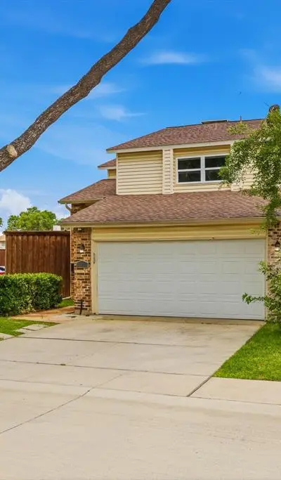 2651 Via Ventura Circle, Carrollton TX 75006 - Photo 3